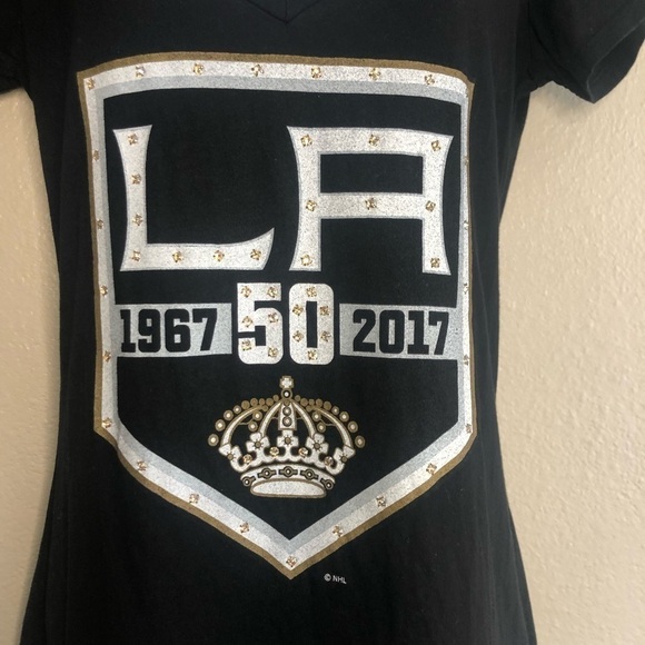 L.A Kings Majestic Threads 50th Anniversary V-Neck Embellish Women T-Shirt Sz M - Picture 2 of 8